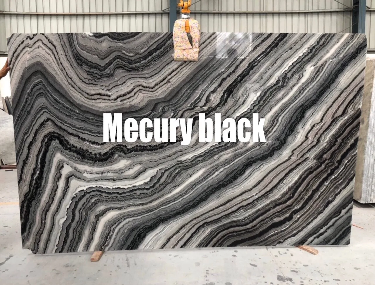 Đá Mecury Black
