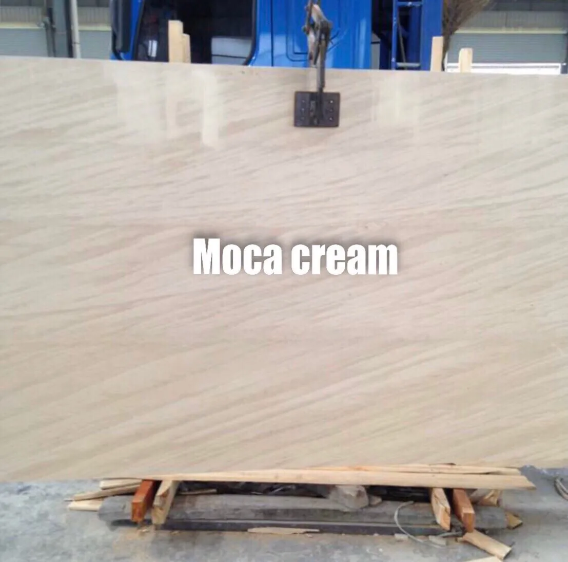 Đá Moka Cream