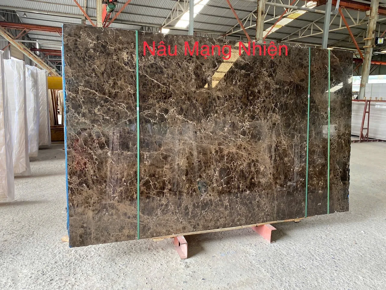 Đá Nâu Mạng Nhện
