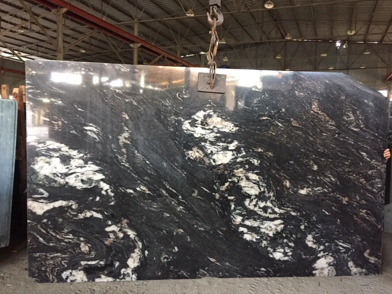 Đá Titanium Black